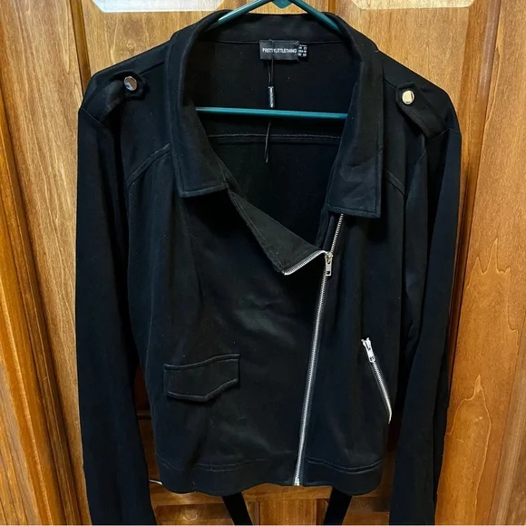 Women’s PrettyLittleThing Black Zip Up Jacket 18 - Picture 1 of 5